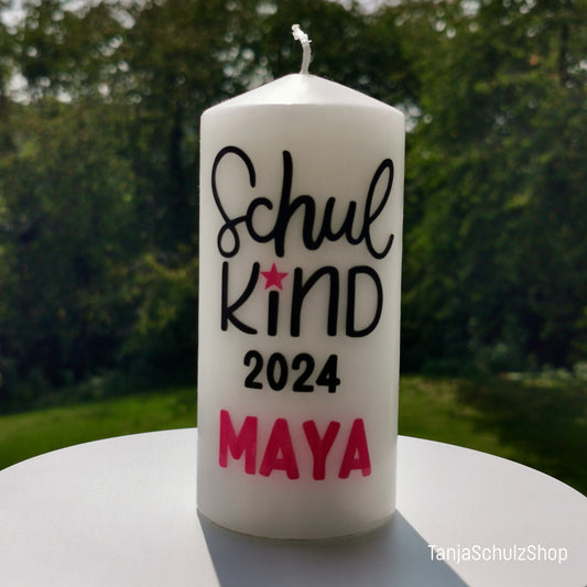 Schulkind 2024 Kerze, personalisiert mit dem Namen des Kindes